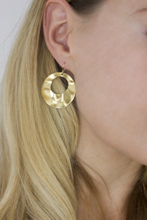 Wavy Brass Circle Earrings Earrings Fawn and Rose 