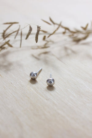 Zero Waste Pebble Studs Earrings Fawn and Rose 