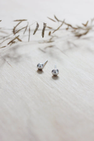 Zero Waste Pebble Studs Earrings Fawn and Rose 